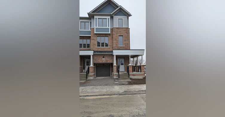 2 Nautical Way, Whitby, ON, L1N 0N2