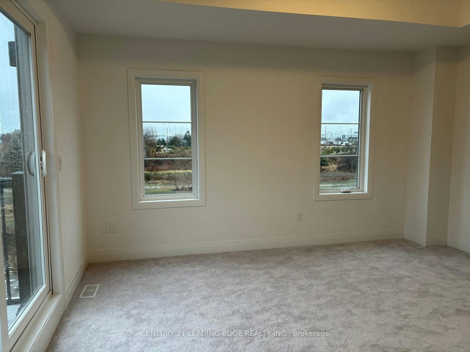 2 Nautical Way, Whitby, ON, L1N 0N2 - 3