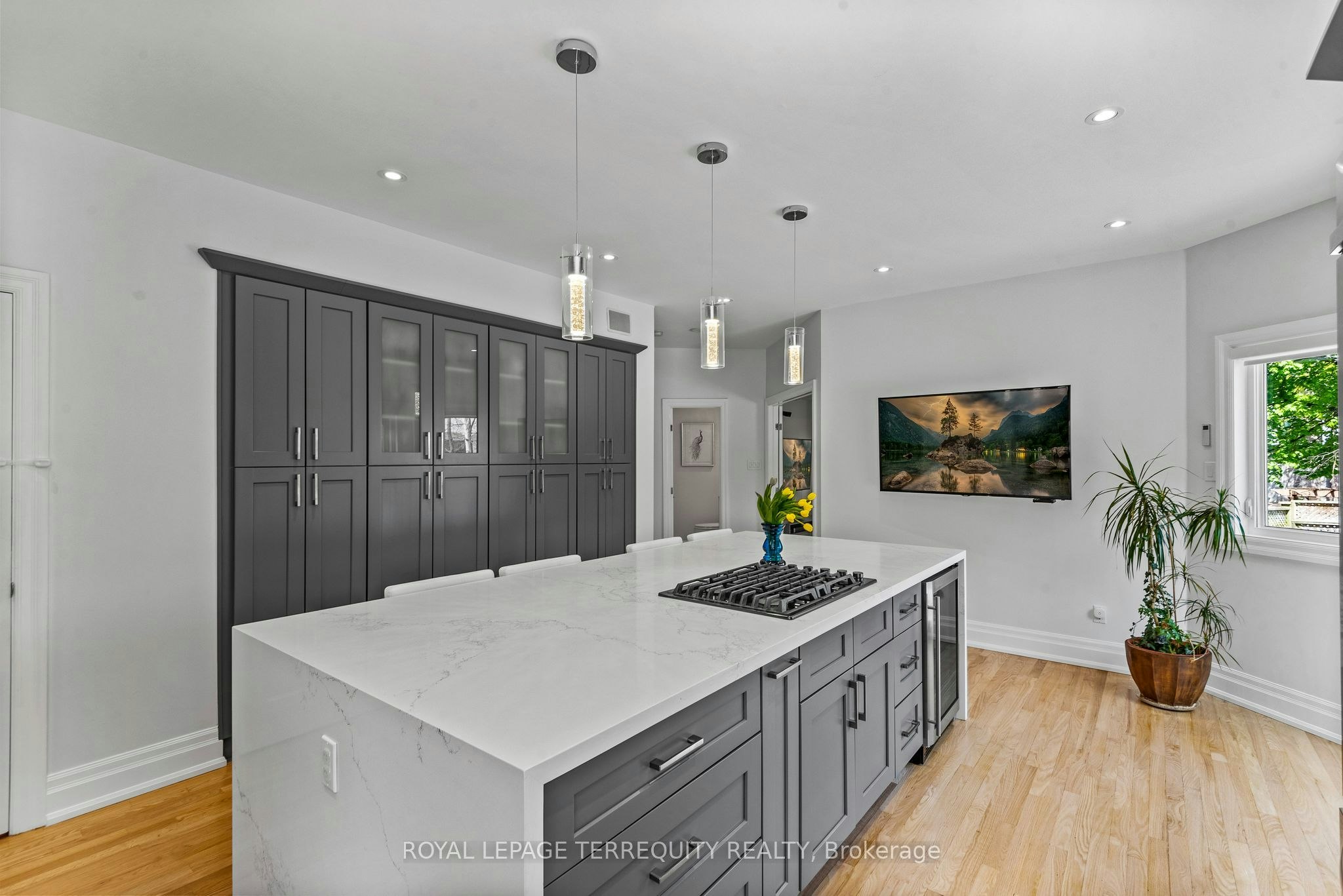 507 Rougemount Drive, Pickering, ON, L1W 2B8 - 5