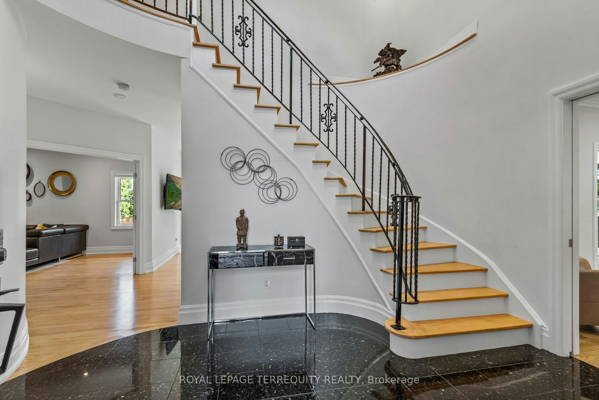 507 Rougemount Drive, Pickering, ON, L1W 2B8 - 3