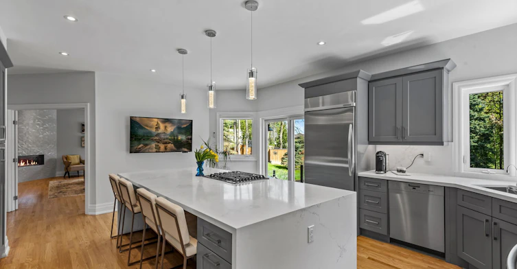 507 Rougemount Drive, Pickering, ON, L1W 2B8 - 6