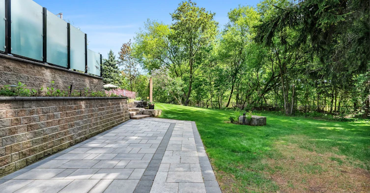 507 Rougemount Drive, Pickering, ON, L1W 2B8 - 43