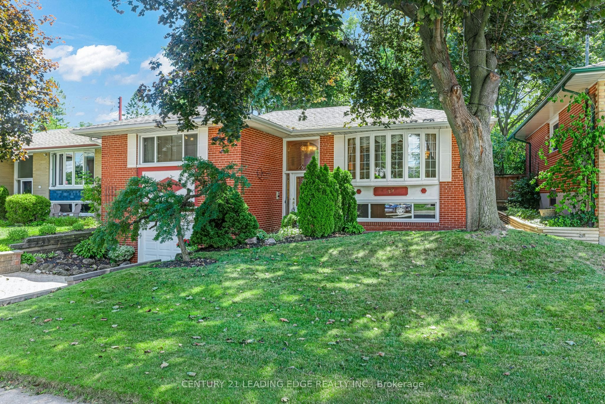 39 Wantanopa Crescent, Toronto, ON, M1H 2B2