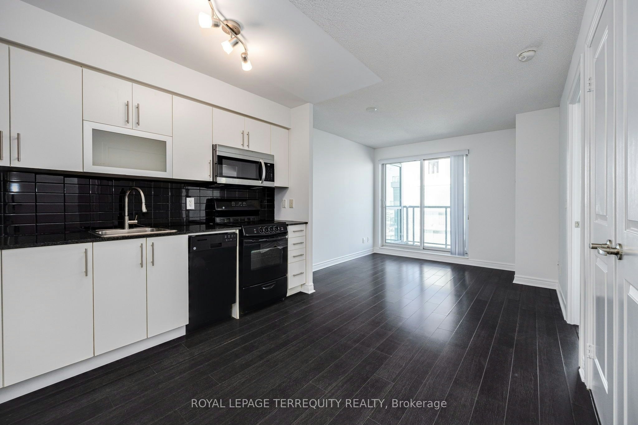 3606-50 Town Centre Court, Toronto, ON, M1P 0A9 - 4
