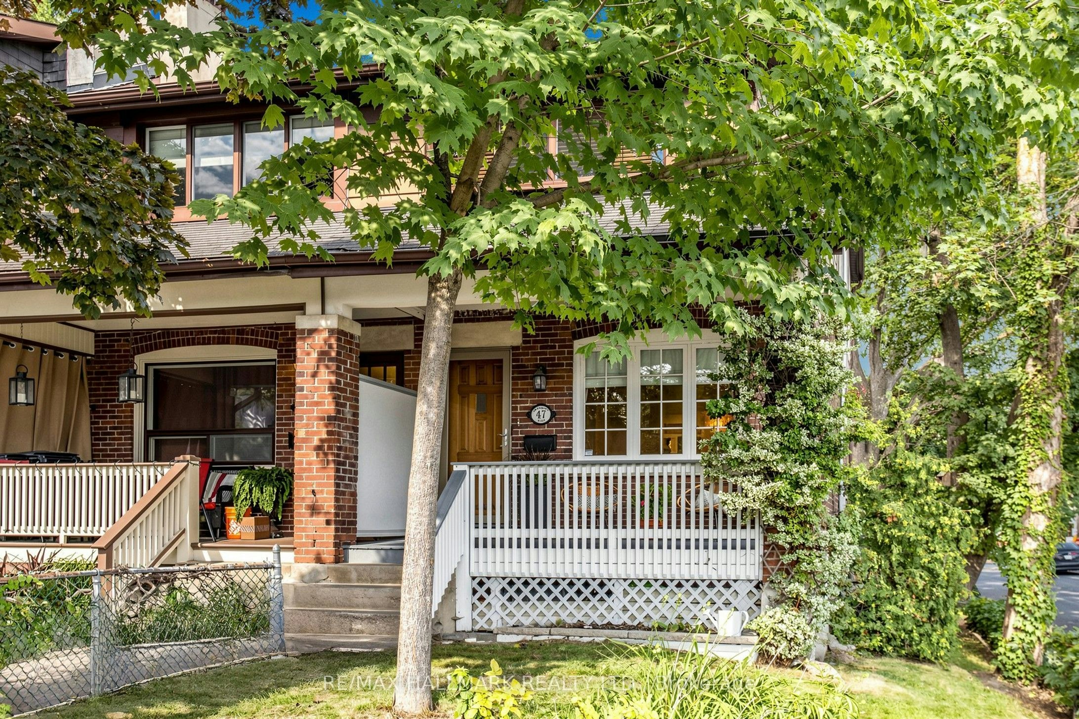 47 Glenmore Road, Toronto, ON, M4L 3M2