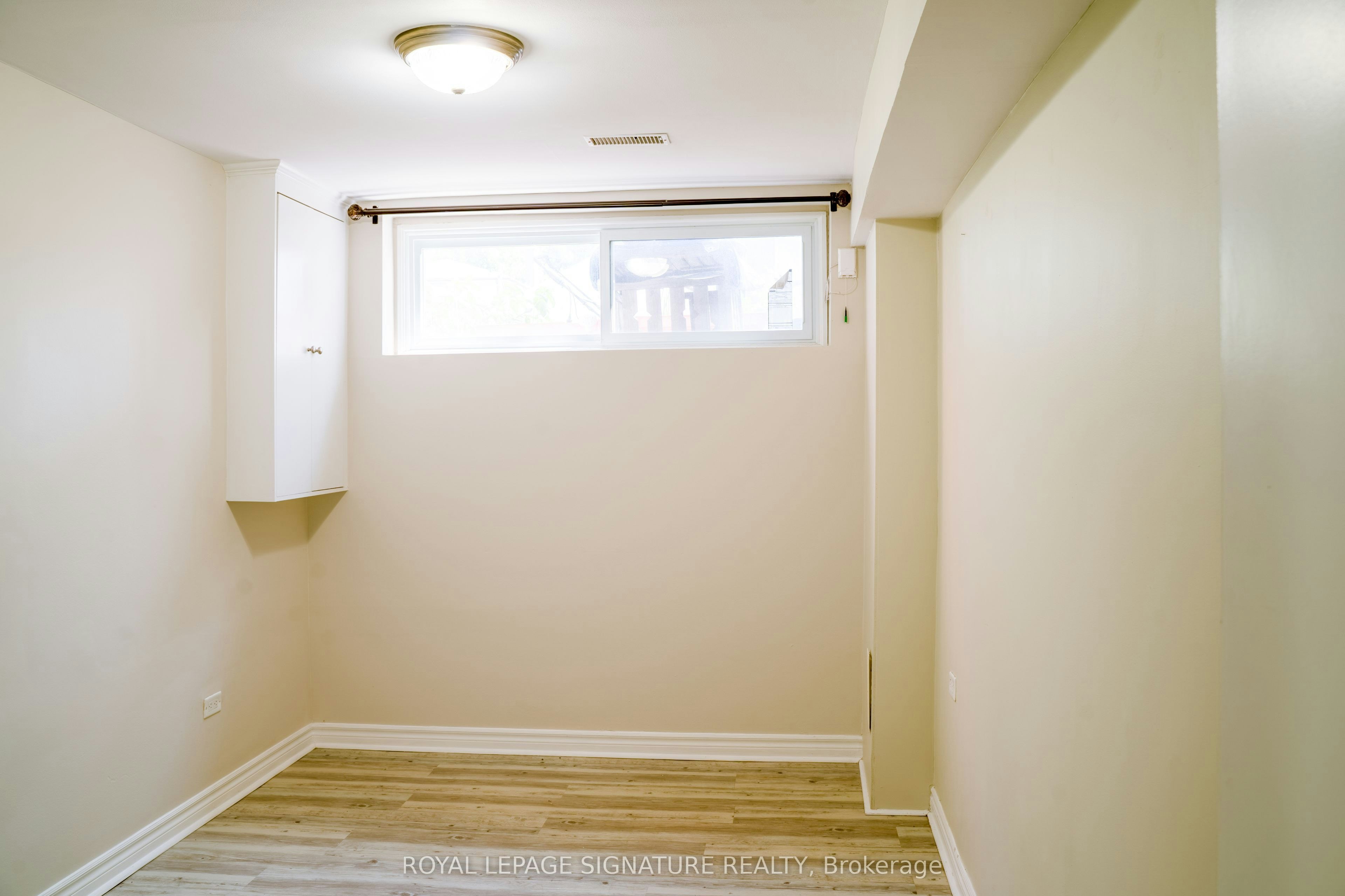 Bsmt-180 Leyton Avenue, Toronto, ON, M1L 3V6 - 6