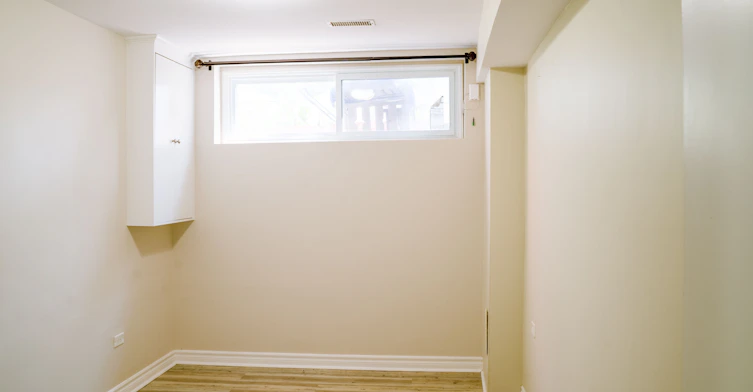 Bsmt-180 Leyton Avenue, Toronto, ON, M1L 3V6 - 6