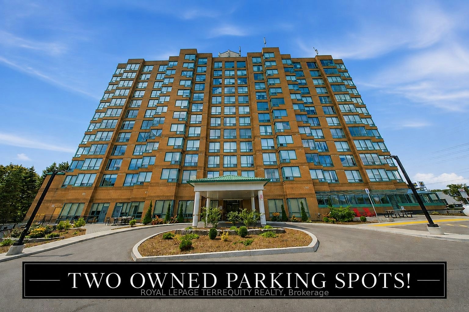 606-711 Rossland Road E, Whitby, ON, L1N 8Z1