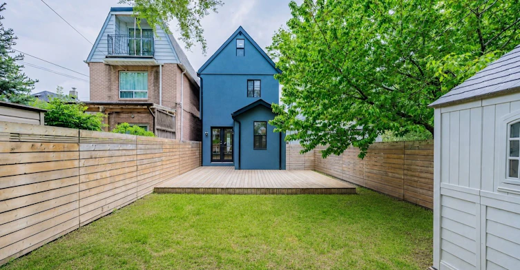 50 Frater Avenue, Toronto, ON, M4C 2H6 - 15
