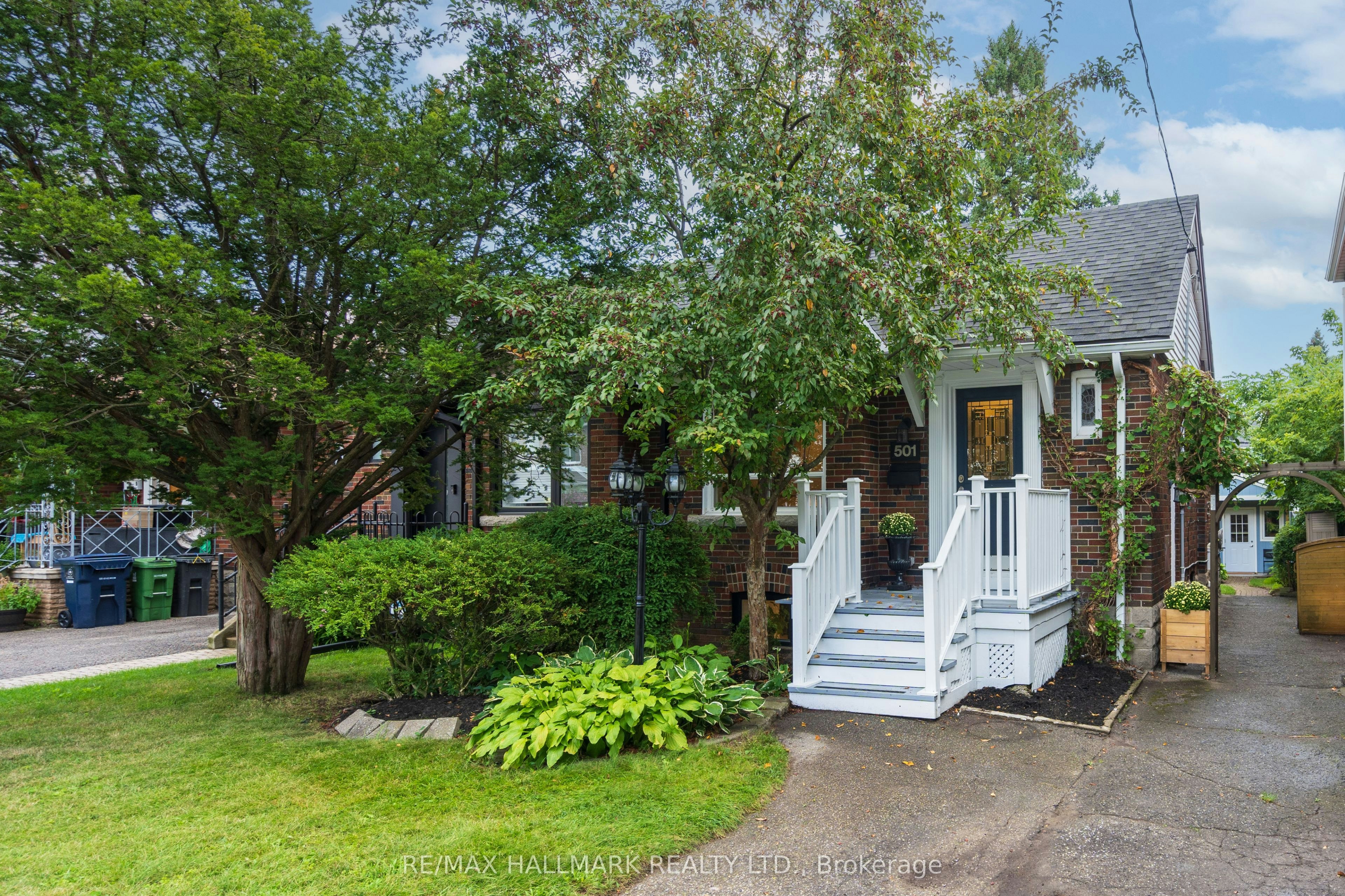 501 Sammon Avenue, Toronto, ON, M4J 2B3