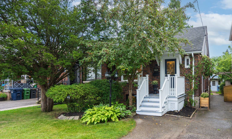 501 Sammon Avenue