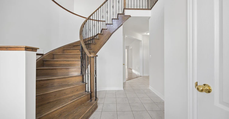 905 Greenhill Avenue, Oshawa, ON, L1K 0X9 - 4