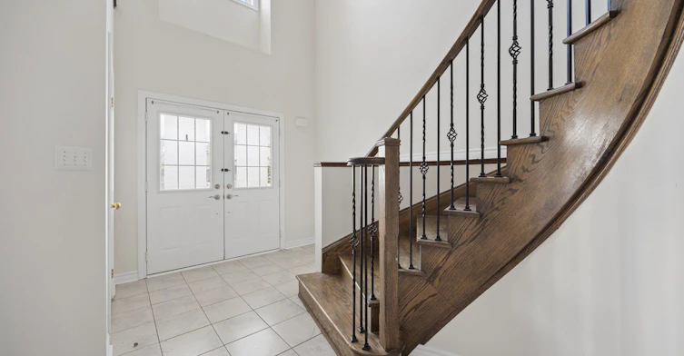 905 Greenhill Avenue, Oshawa, ON, L1K 0X9 - 3