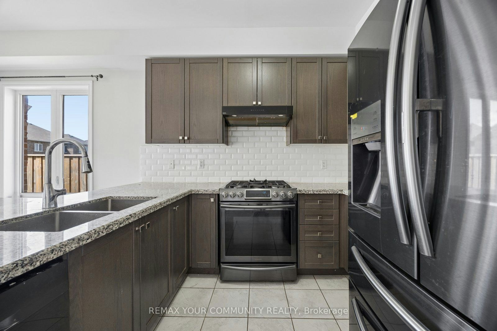 905 Greenhill Avenue, Oshawa, ON, L1K 0X9 - 5