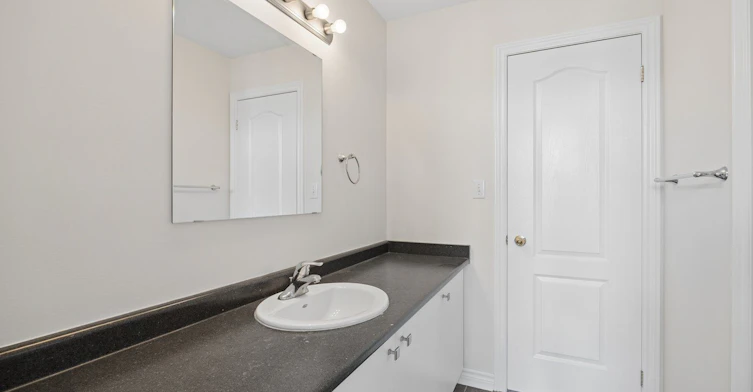 905 Greenhill Avenue, Oshawa, ON, L1K 0X9 - 25