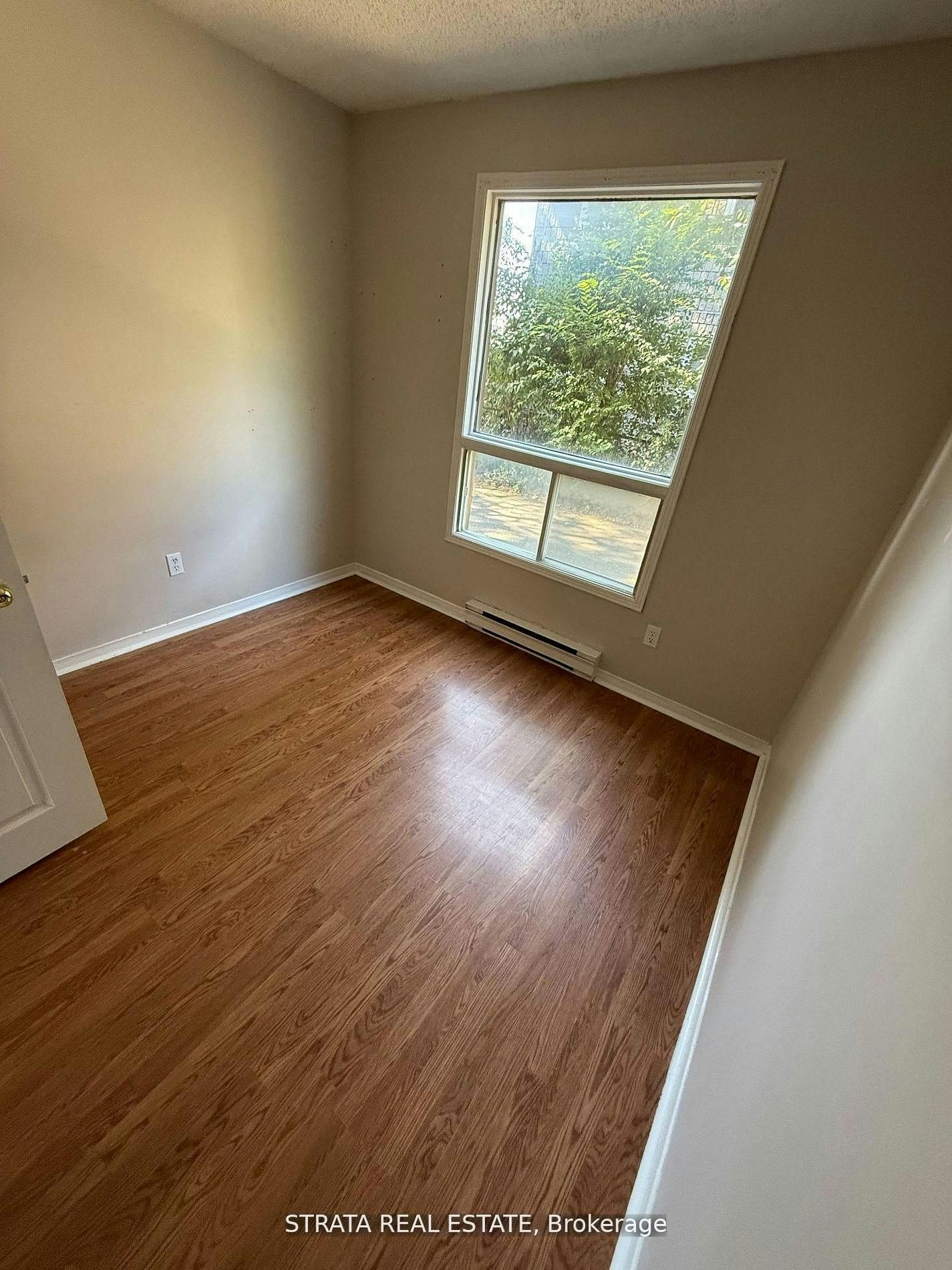 1-338 Malaga Road, Oshawa, ON, L1J 1N7 - 3