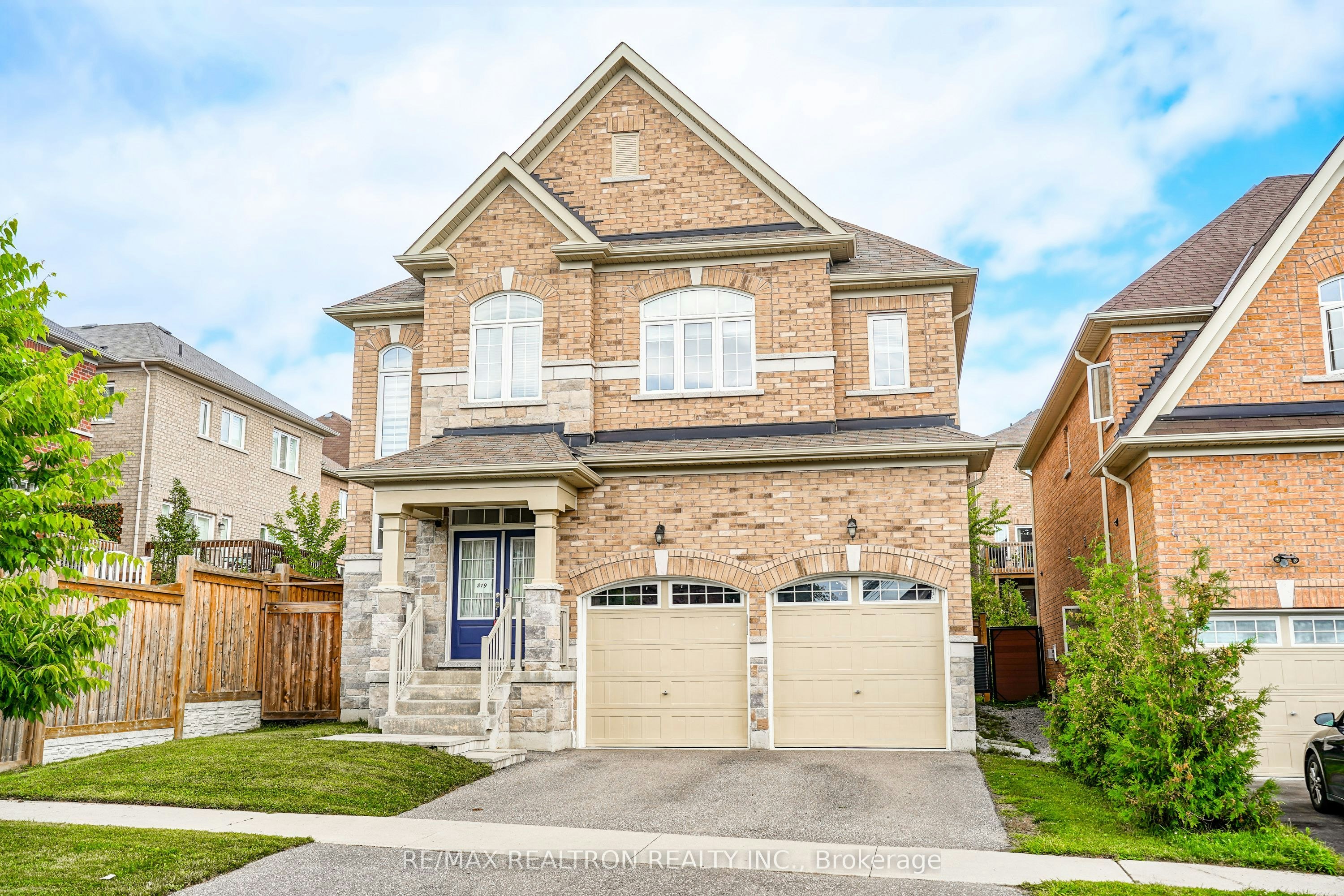 219 Lyle Drive, Clarington, ON, L1C 0V6