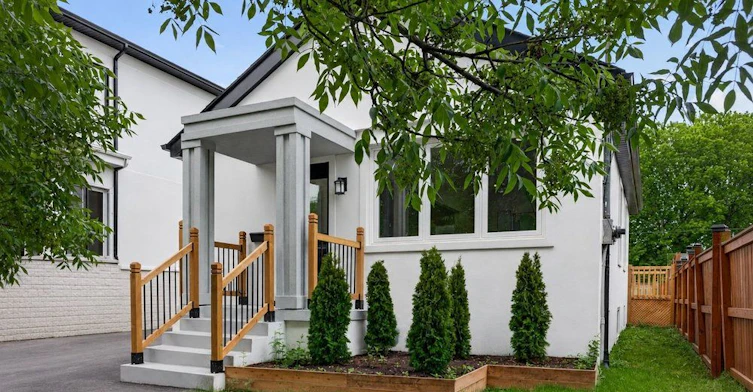 Main-297 Kennedy Road, Toronto, ON, M1N 3P6 - 2