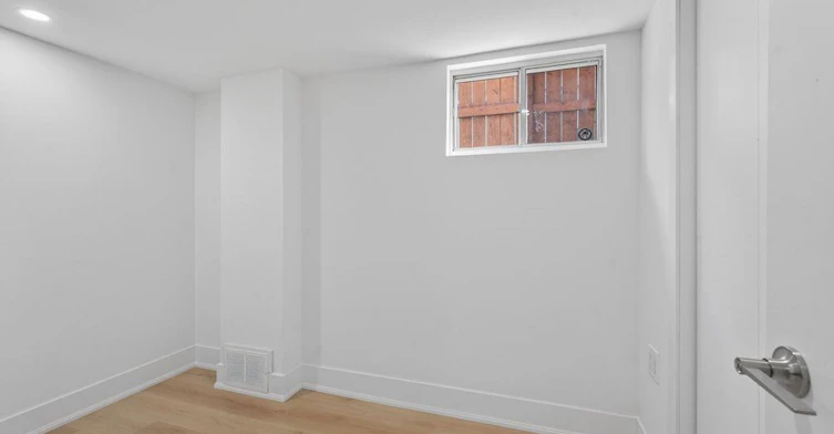 Basement-297 Kennedy Road, Toronto, ON, M1N 3P6 - 6