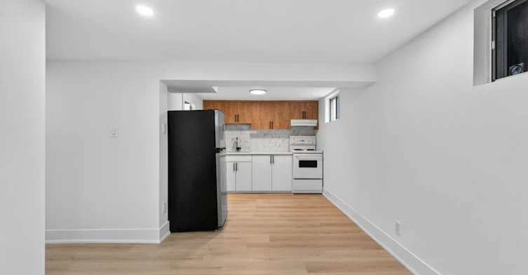 Basement-297 Kennedy Road, Toronto, ON, M1N 3P6 - 3