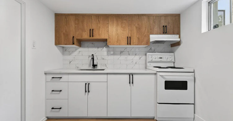 Basement-297 Kennedy Road, Toronto, ON, M1N 3P6