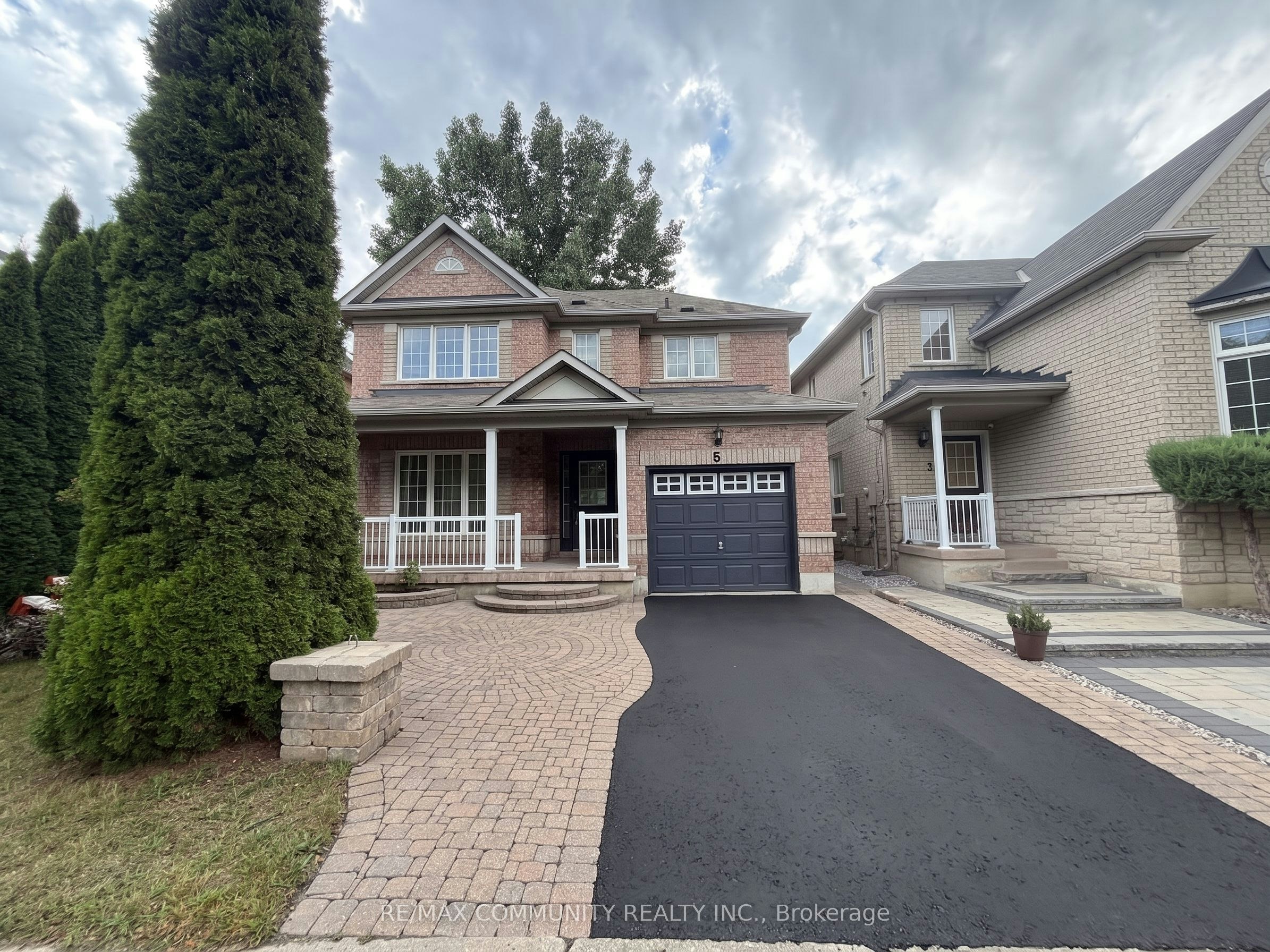 5 Canoe Crescent, Toronto, ON, M1X 1X9