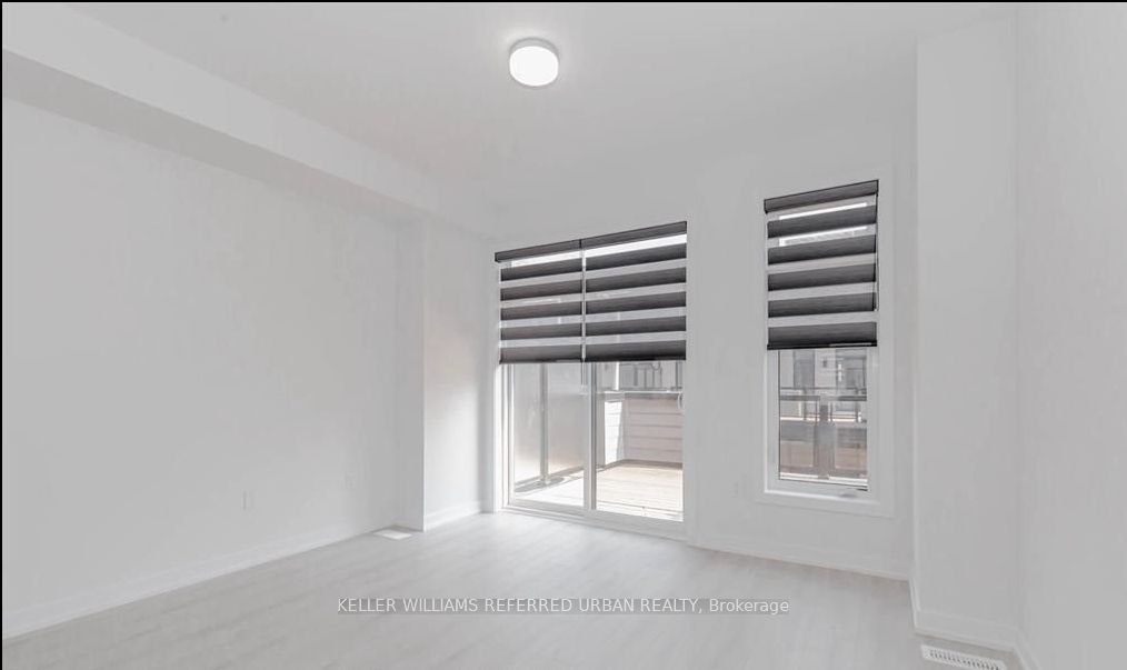 Main-1579 Midland Avenue, Toronto, ON, M1P 3C1 - 2