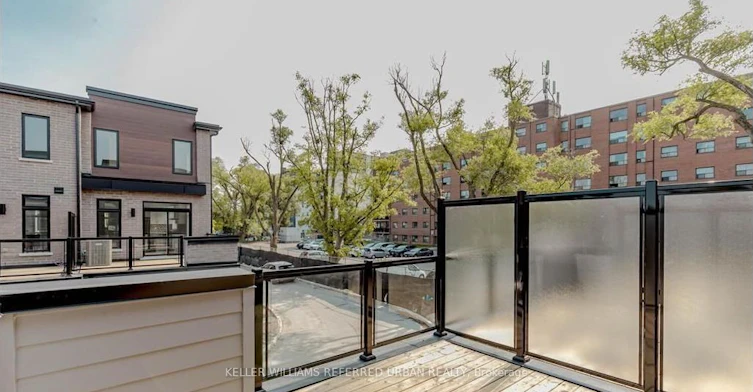 Main-1579 Midland Avenue, Toronto, ON, M1P 3C1 - 18
