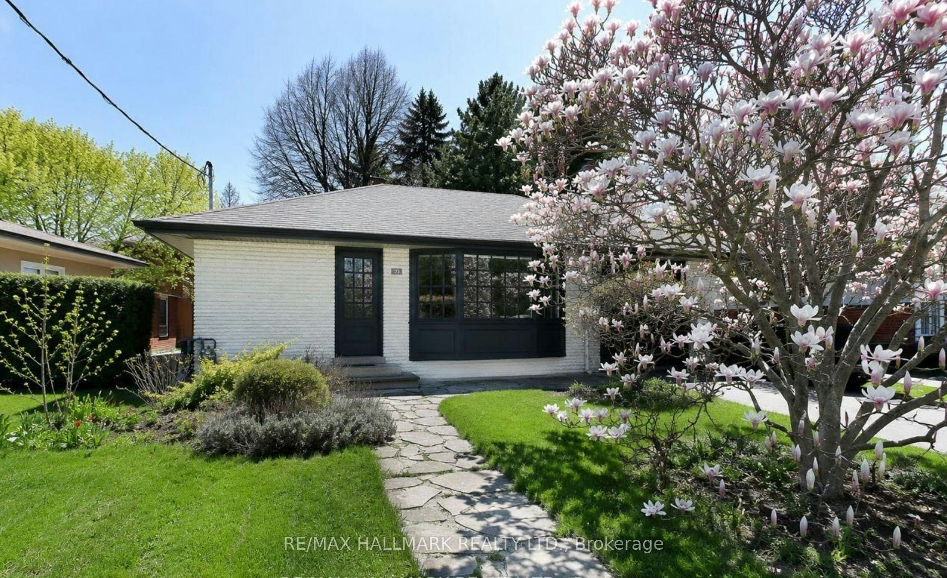 33 Stag Hill Drive, Toronto, ON, M4B 1K8