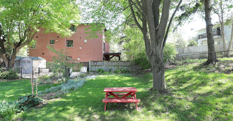 33 Stag Hill Drive, Toronto, ON, M4B 1K8 - 21