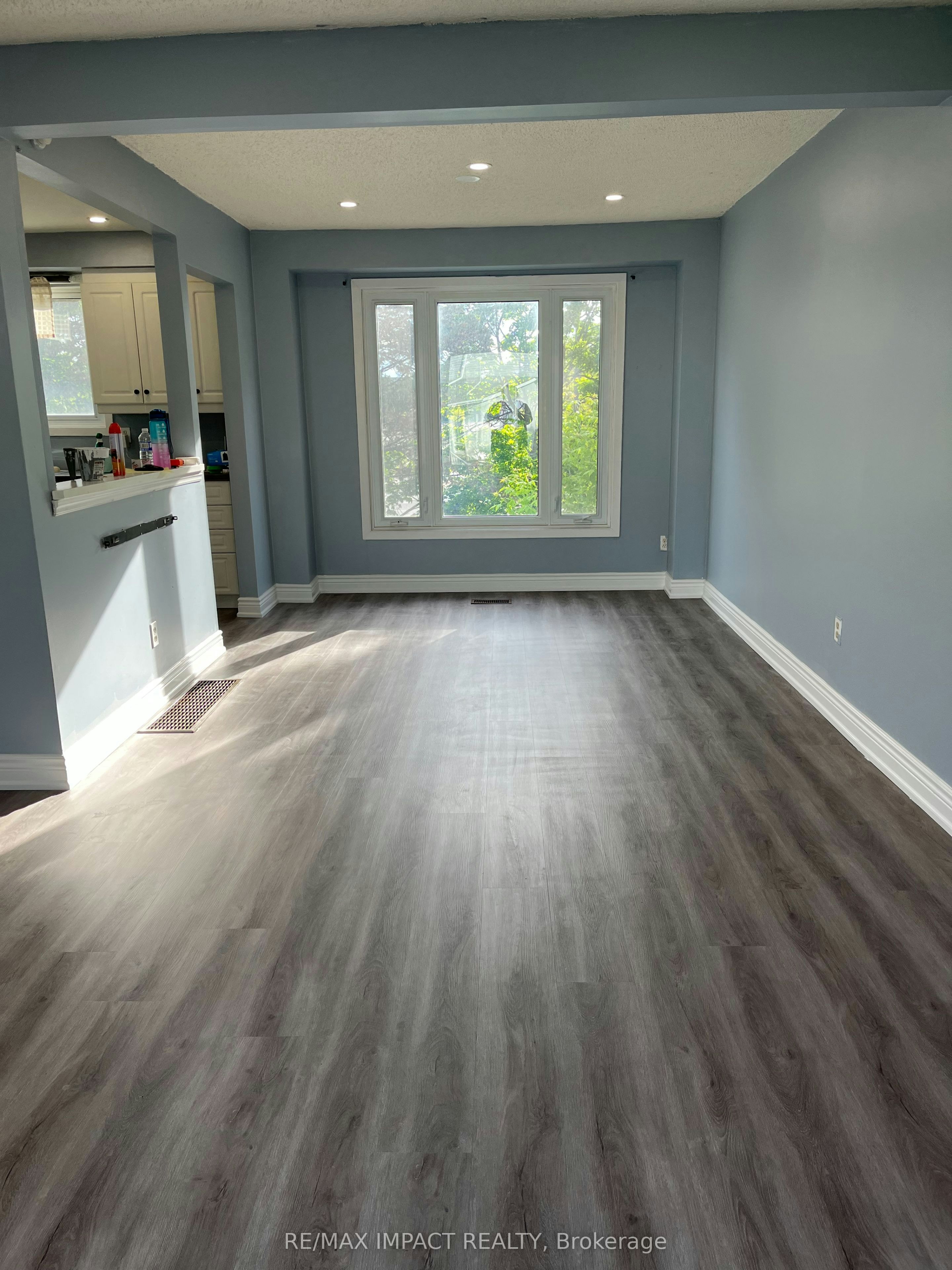 6-301 Garden Street, Whitby, ON, L1N 3W3 - 5