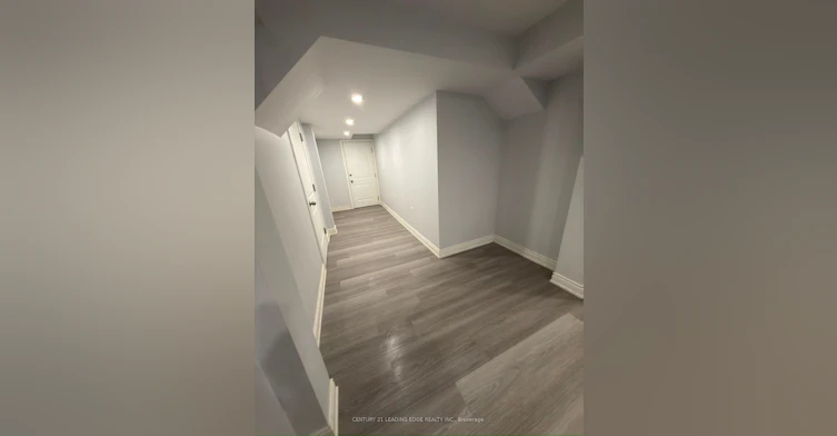1373 Clearbrook Drive, Oshawa, ON, L1K 0G8 - 10
