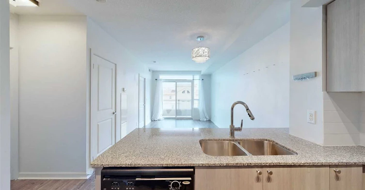 313-1235 Bayly Street, Pickering, ON, L1W 1L7 - 3