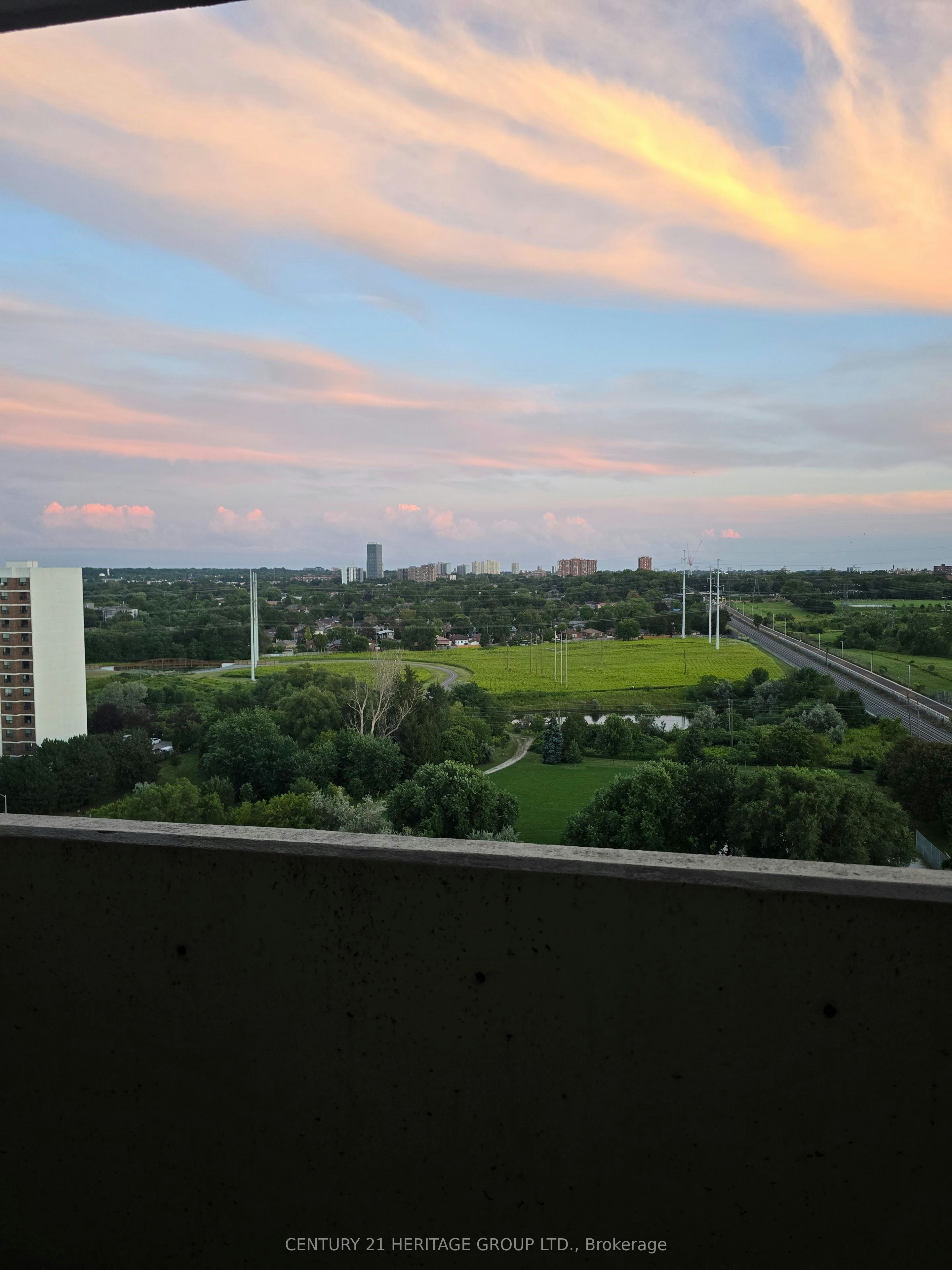 1708-301 Prudential Drive, Toronto, ON, M1P 4V3 - 30
