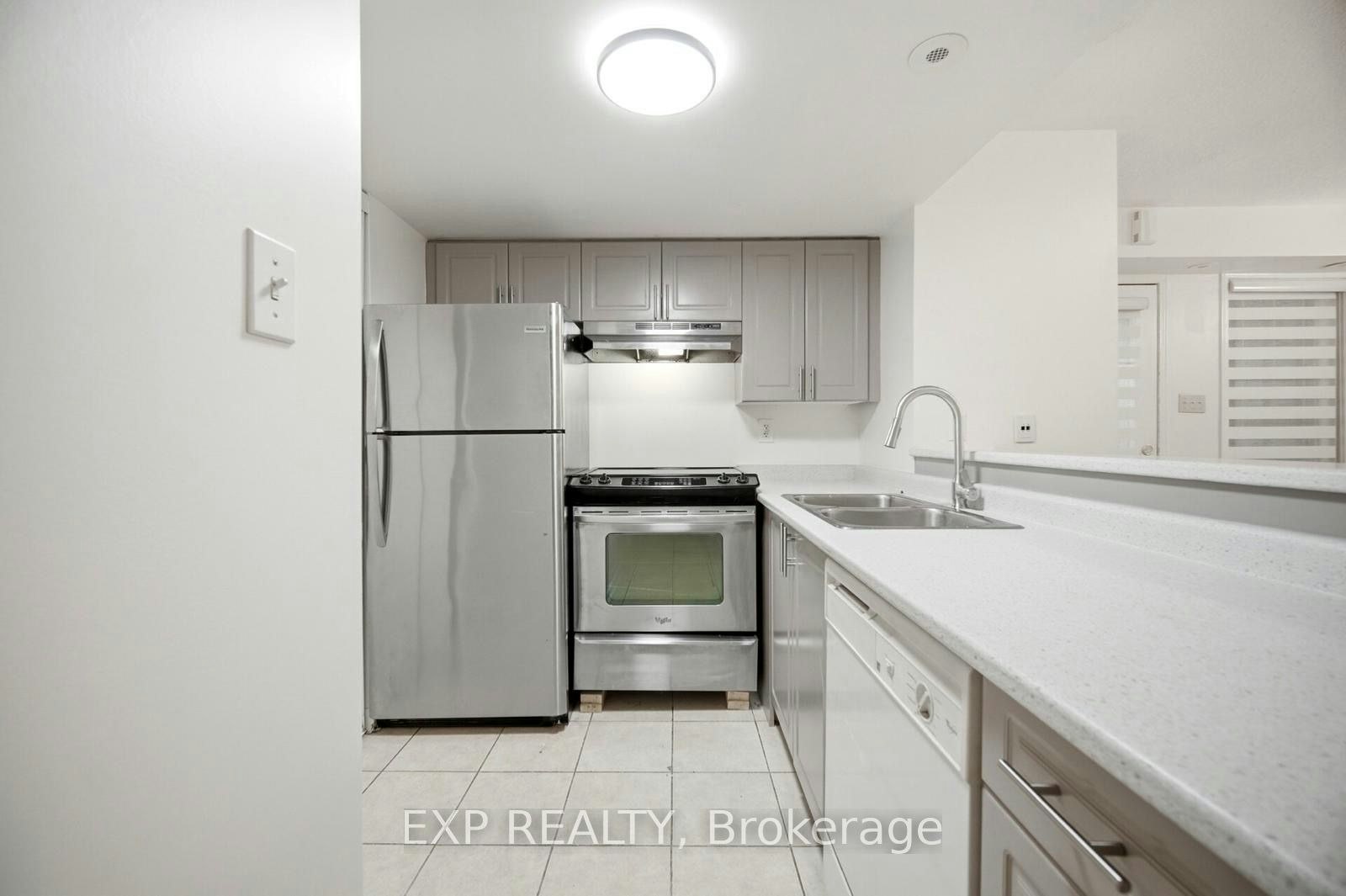 93-200 Mclevin Avenue, Toronto, ON, M1B 6C8 - 2