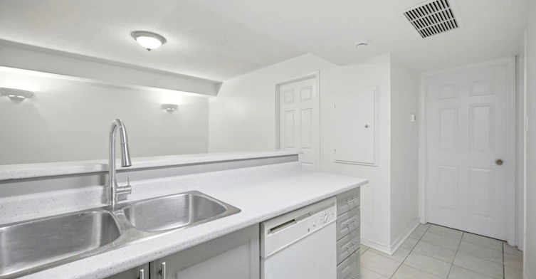 93-200 Mclevin Avenue, Toronto, ON, M1B 6C8 - 8