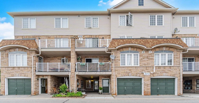 93-200 Mclevin Avenue, Toronto, ON, M1B 6C8