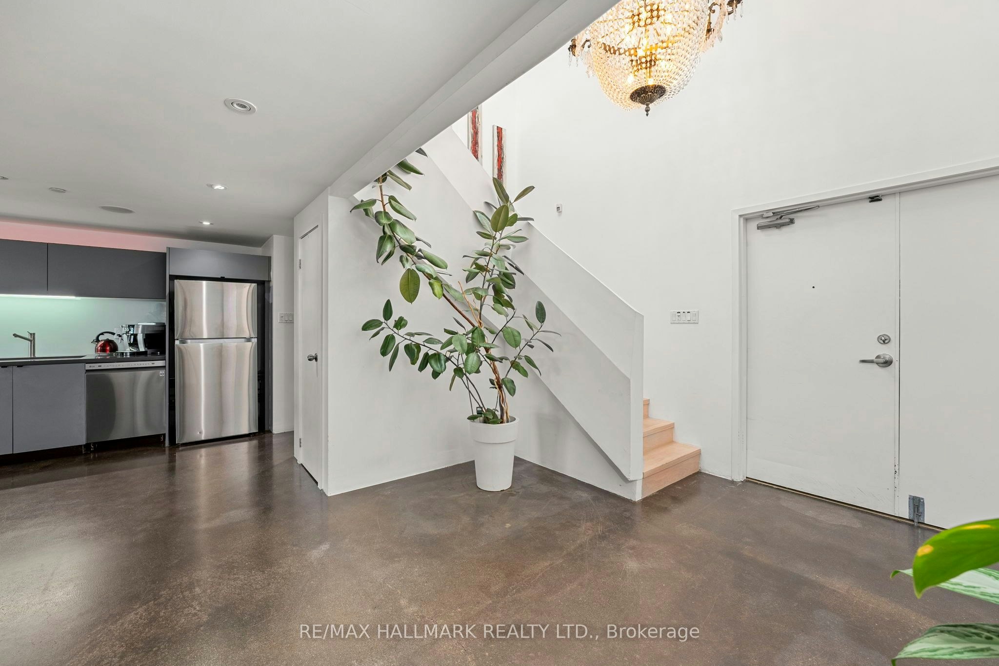 226-1173 Dundas Street E, Toronto, ON, M4M 3P1 - 10