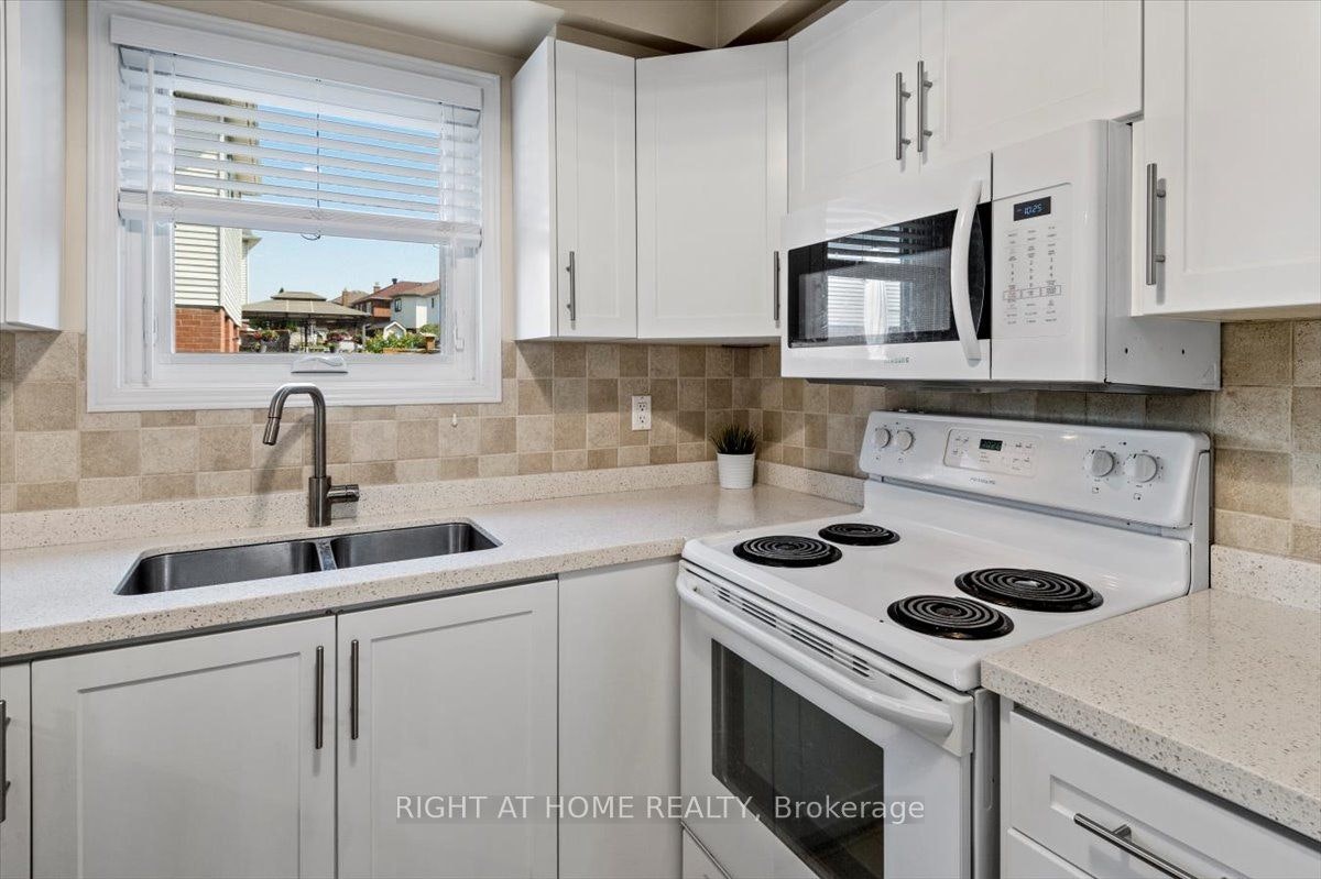 2252 Wildwood Crescent, Pickering, ON, L1X 2R7 - 13