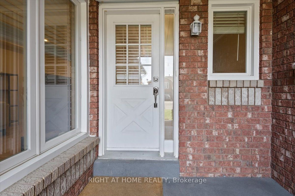 2252 Wildwood Crescent, Pickering, ON, L1X 2R7 - 3