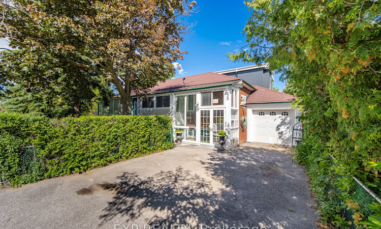 43 Ridgemoor Avenue