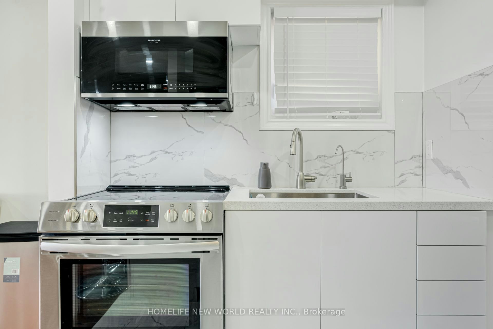 89 Chatfield Drive, Ajax, ON, L1T 2J4 - 4