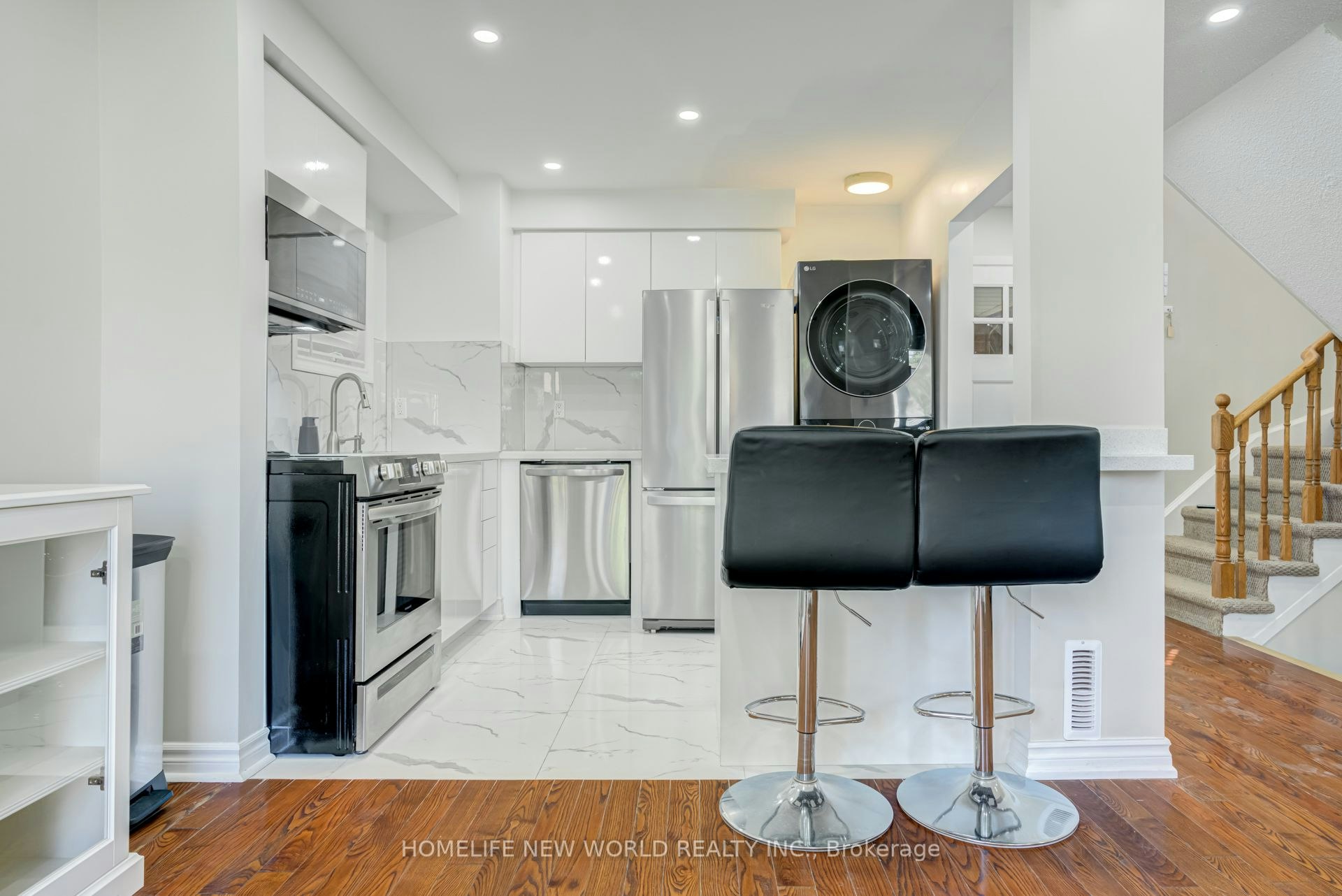 89 Chatfield Drive, Ajax, ON, L1T 2J4 - 2