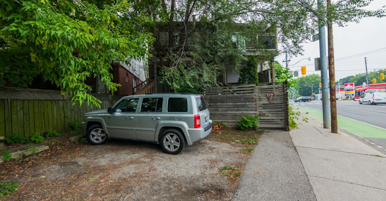 Main-233 Kingston Road, Toronto, ON, M4L 1T5 - 14