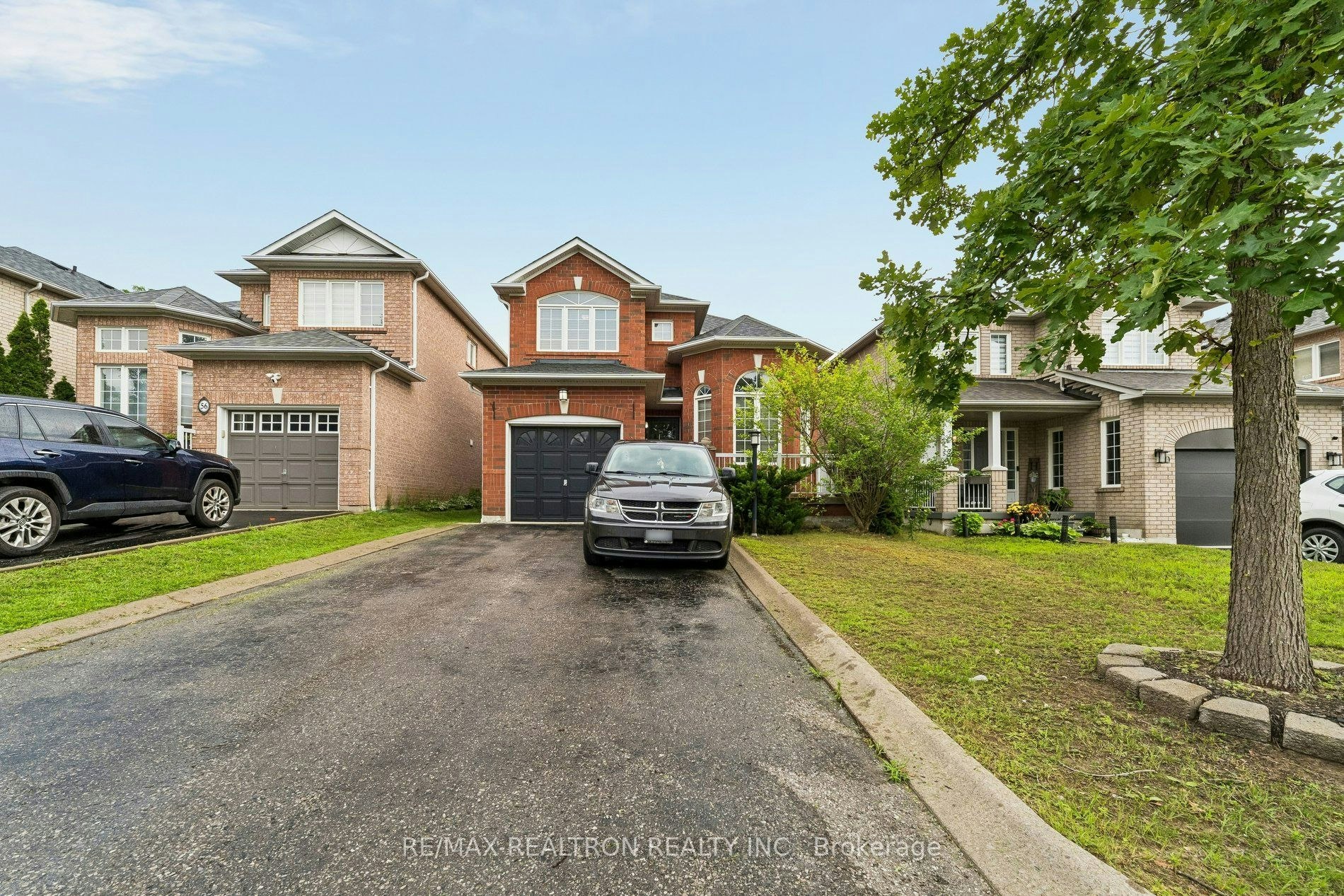 58 Lurosa Crescent, Whitby, ON, L1R 3A9