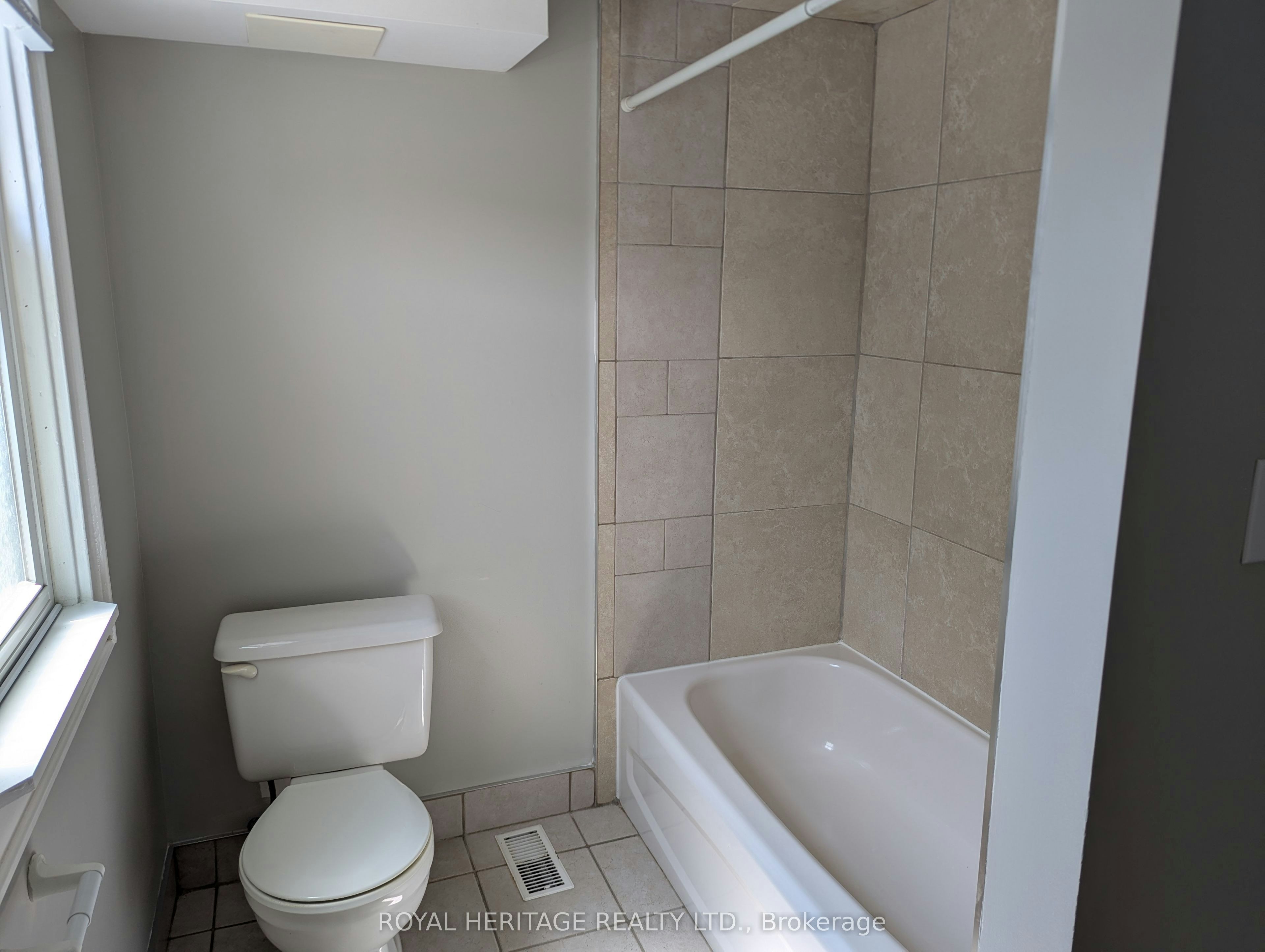 1-951 Dundas Street E, Whitby, ON, L1N 2K1 - 13