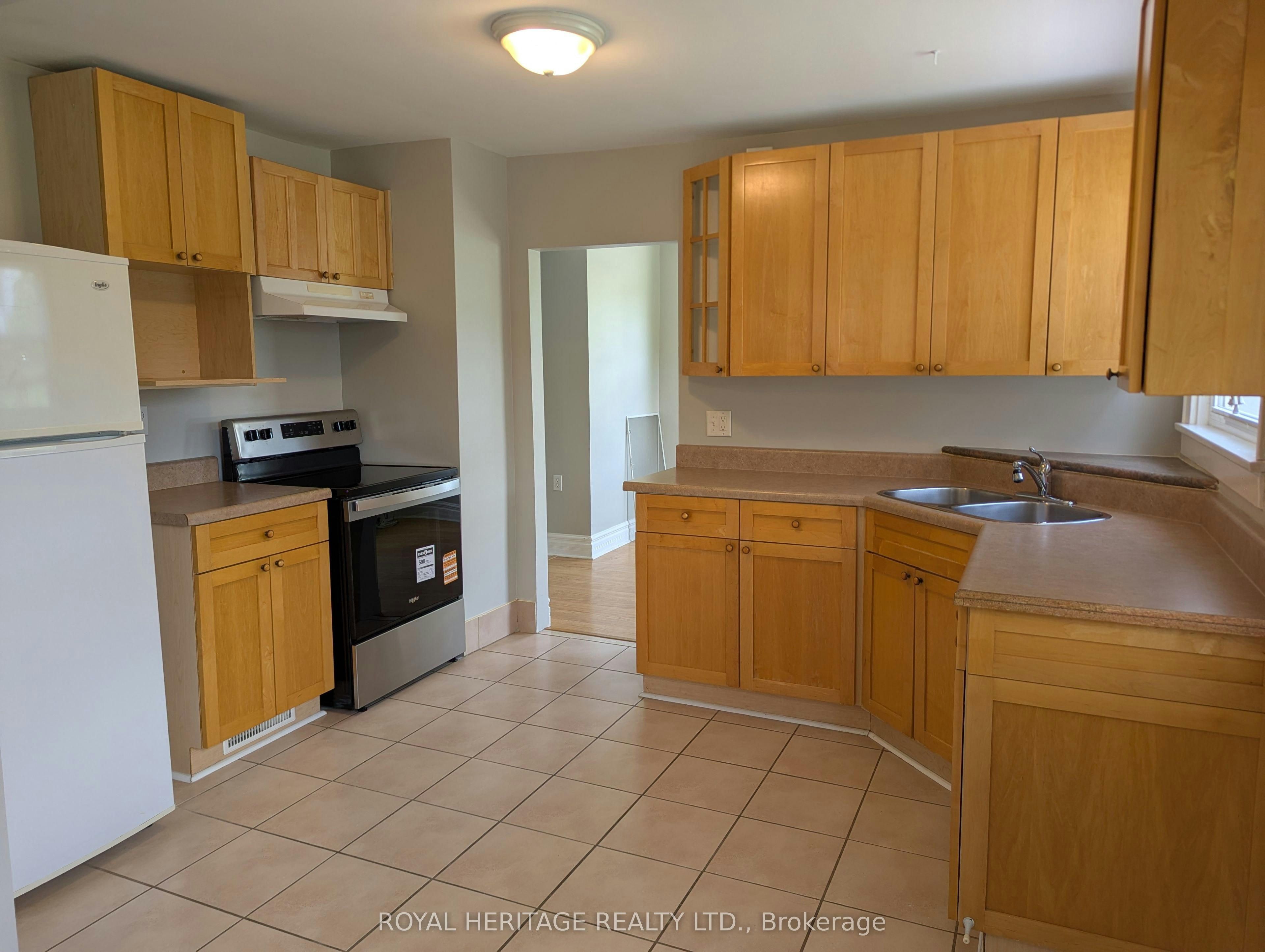1-951 Dundas Street E, Whitby, ON, L1N 2K1 - 5