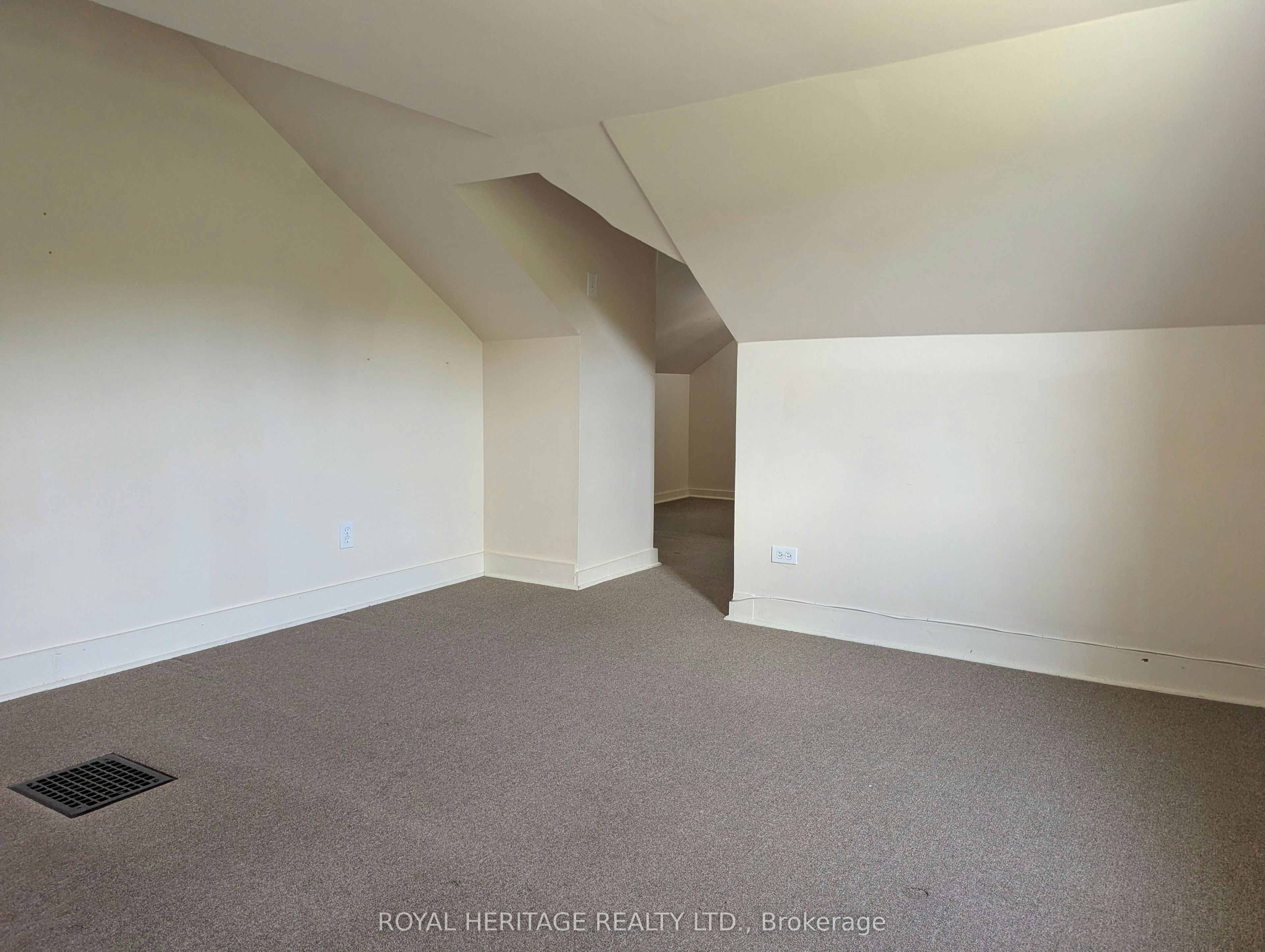 1-951 Dundas Street E, Whitby, ON, L1N 2K1 - 17