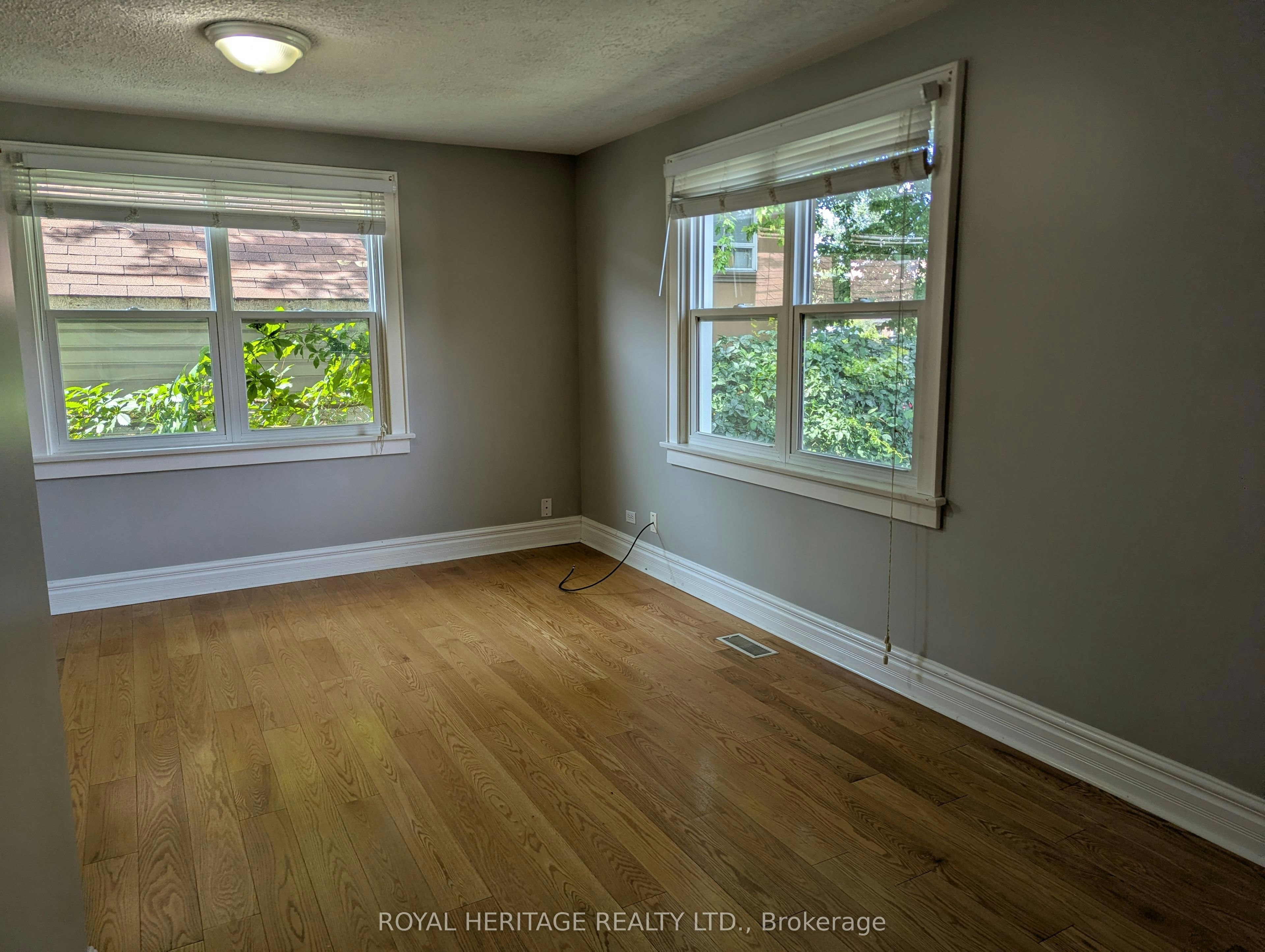 1-951 Dundas Street E, Whitby, ON, L1N 2K1 - 11