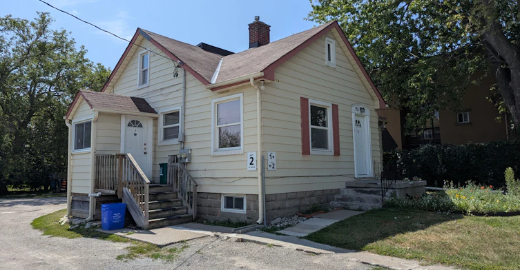 1-951 Dundas Street E, Whitby, ON, L1N 2K1 - 2